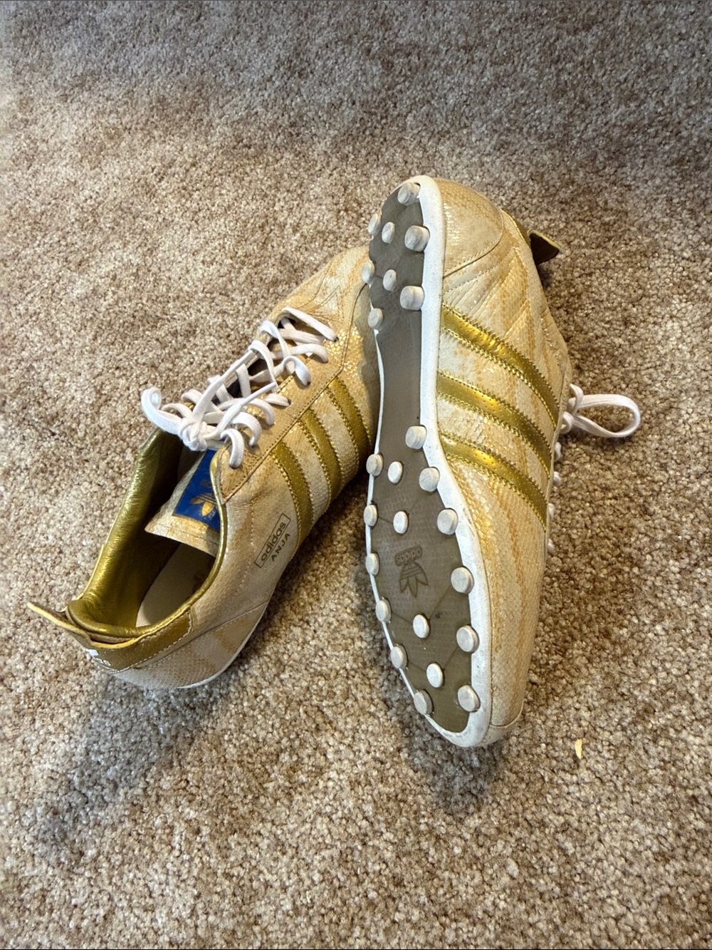 adidas Y2K soccer Women’s Metallic Gold Lace-Up Athletic Spikes
